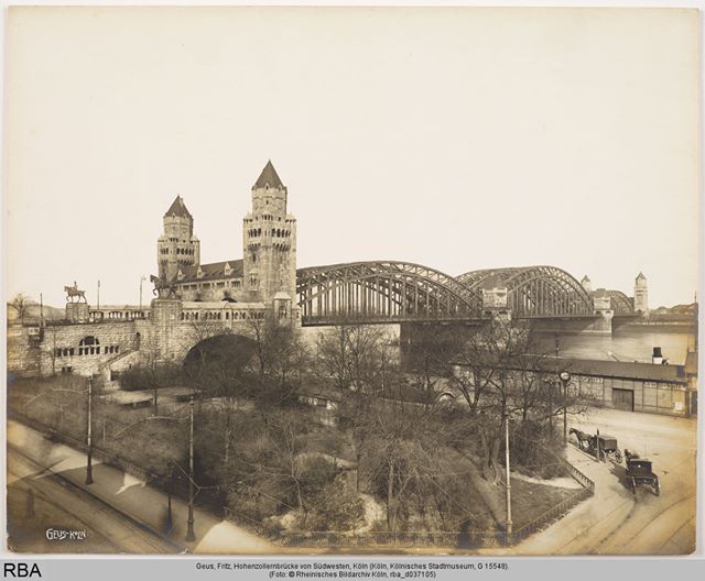 Datei:Hohenzollernbrücke 1911.jpg