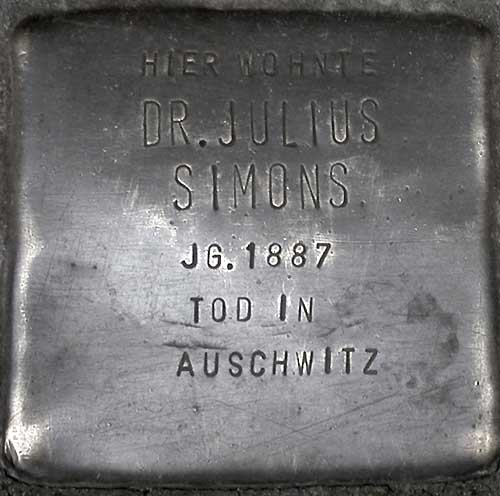 Datei:Stolperstein-Simons.jpg