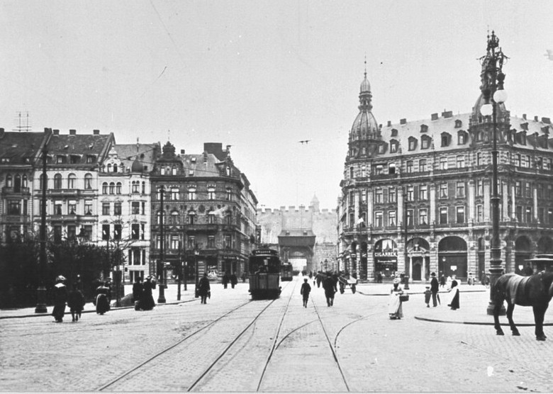 Datei:Rba mf143698 Bahnen der Stadt Eigelstein 1910.jpg